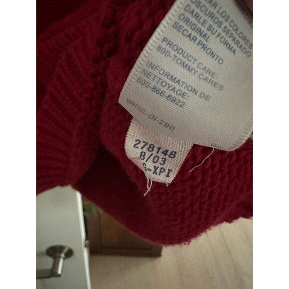 Tommy Hilfiger - Picture 9 of 9